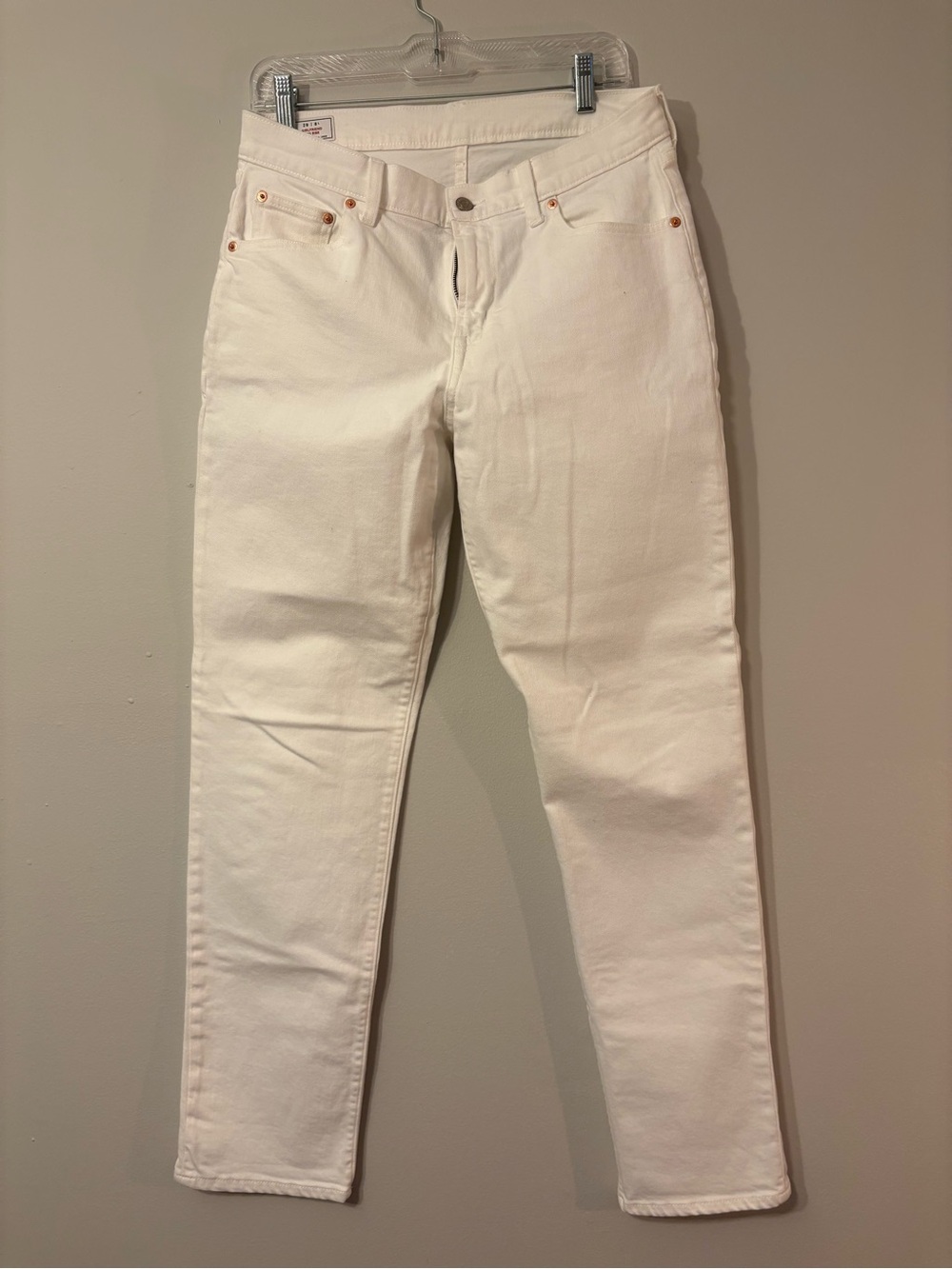 Gap 1969 Girlfriend Mid Rise White Jeans — Size 29 / 8L 🤍